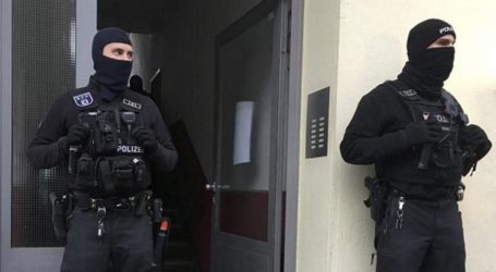 Police Search Mosques and Flats Across Germany