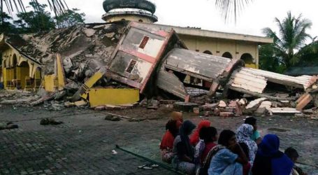 Indonesian Quake Displaces More Than 43,000 People