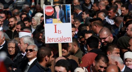 Palestinians Demonstrate against Prospected Move of US Embassy to Jerusalem