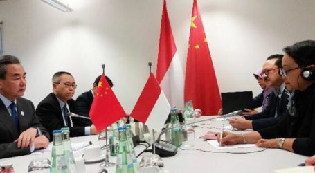 Chinese FM Wang Yi Meets with Indonesian FM Retno Marsudi in Germany
