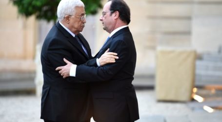 Abbas, Hollande to Discuss Articles of Paris Peace Confrence Tuesday