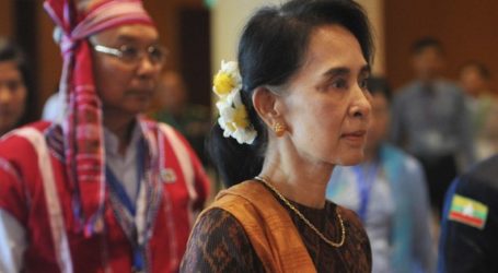 Suu Kyi, 8 Leaders Arriving for Meet