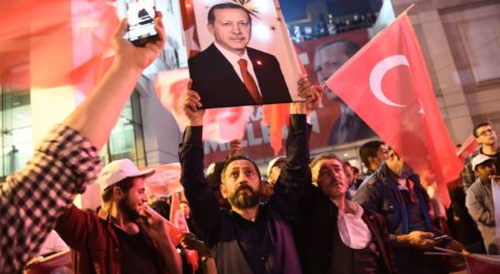 “Yes” Camp Emerges Victorious in Turkey’s Historic Referendum