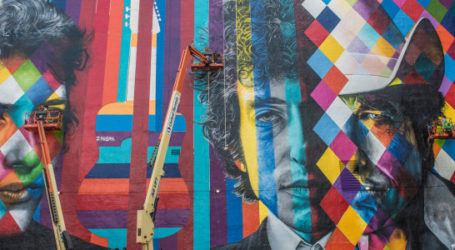 Bob Dylan Finally Accepts Nobel Prize, Months after Ceremony