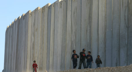 Israel Works on Huge Gaza Border Wall to Stymie Hamas amid Tensions