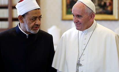 Al-Azhar Imam, Pope Francis to Work Together for Int’l Peace