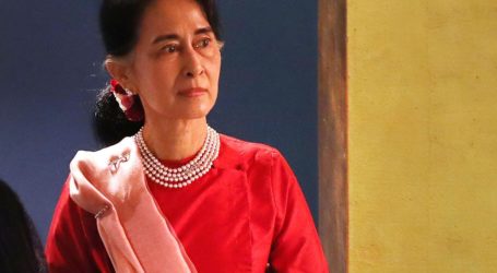Aung San Suu Kyi Says She ‘Could Step Down’ as Myanmar Leader