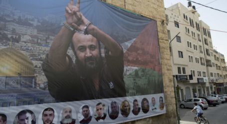 More Palestinian Prisoners to Join Hunger Strike