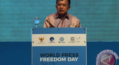 VP Kalla Inaugurates Commemoration of World Press Freedom Day