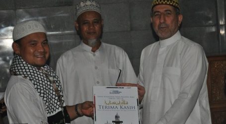 Imam of Al-Aqsa Leads Tarawih Pray At Bali’s Al-Muhajirin Mosque