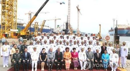 Daewoo Shipbuilding Hands over Submarine to Indonesian Navy