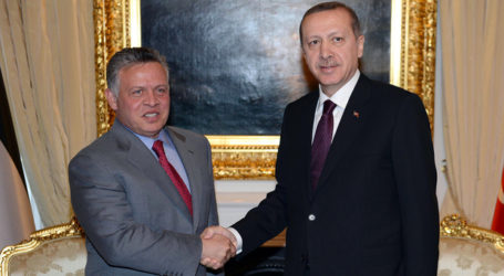 Erdogan Tells Muslim States to Stand Together