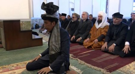 President Jokowi Leads Prayers at Mosque in Afghanistan