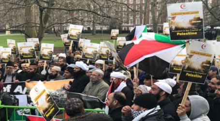 UK: A Sit-in in Front of the US Embassy and a Speech Festival in Rejection to Trump’s Decision on Jerusalem