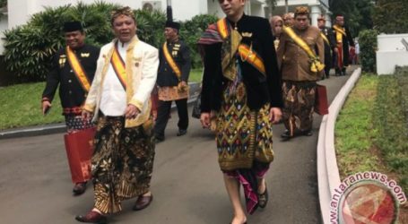President Jokowi Receives Kings and Sultans from Across Indonesia