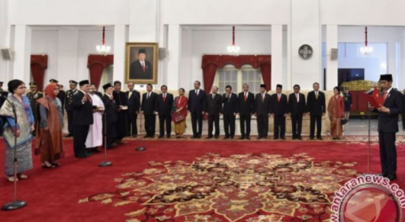 President Jokowi Installs 17 New Ambassadors