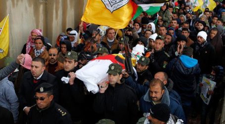 Two Martyred as Gazans Return to Tense Israel Border