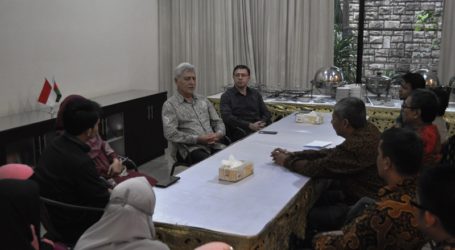 Muslim Youth Forum Holds Breaking the Fast With Azeri Ambassador and Others