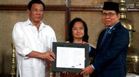 Philippines Presents Bangsamoro Law to Muslim Leaders