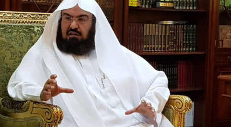 Sheikh As-Sudais’ Arafat Sermon to Be Available  in Indonesian