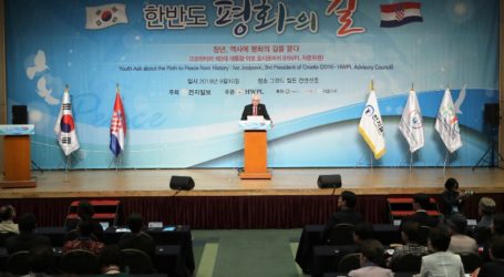 Former Presidents of Eastern Europe Hold Peace Lectures Aspiring to the Peaceful Reunification of the Korean Peninsula