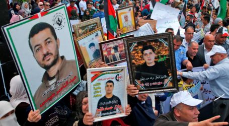 Two Palestinians Complete 30 Years in Israeli Prison for Resisting the Occupation