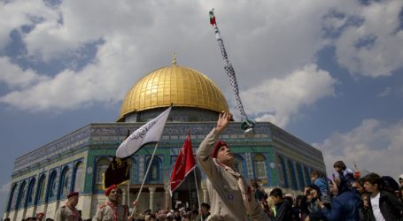 Palestinians Celebrate Al-Isra Wal Mi’raj Holiday in Al-Quds