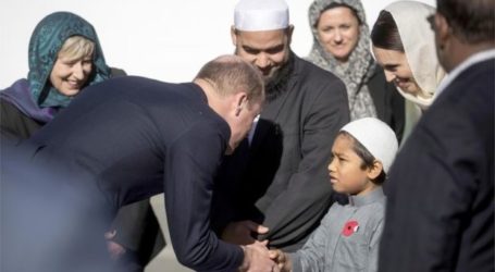 Prince William Visits Christchurch Mosque