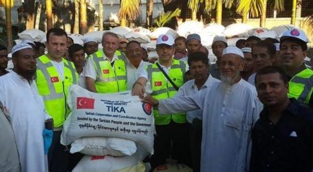 Turkish Aid Agency Sends Food to 1.012 Families in Rohingya