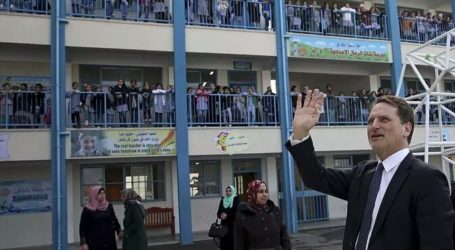 As 46,000 Palestinian Refugee Students Begin New Academic Year