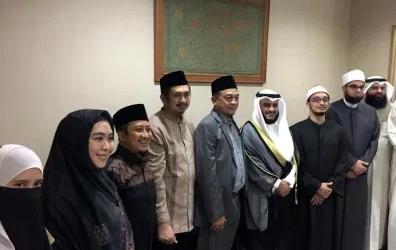Shaykh Mishari Rasyid Visits Jakarta