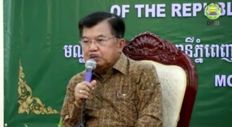 Jusuf Kalla Appreciates Cambodian PM for Attention to Muslim Citizens