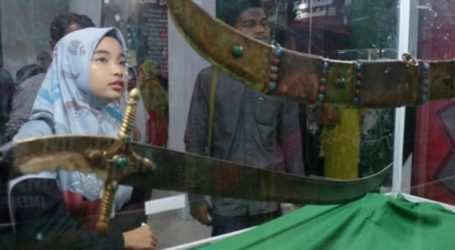Propeth Muhammad Artifact Exhibition Expected to Develop Halal Tourism in Banten