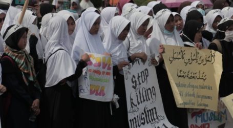 Thousands of Muslims in Lampung Hold Indian Muslim Caring Action