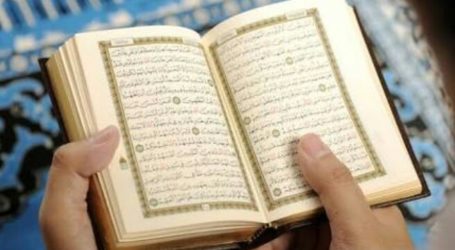 Saudi Police Arreat A Man Step on the Quran