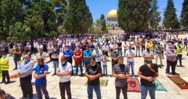 As 20,000 Muslims Perform Friday Prayer at Al-Aqsa Mosque