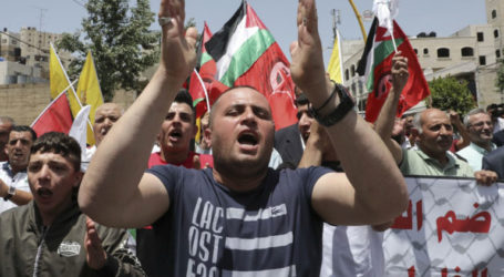 Residents in the West Bank and Gaza Demonstrate Against Annexation