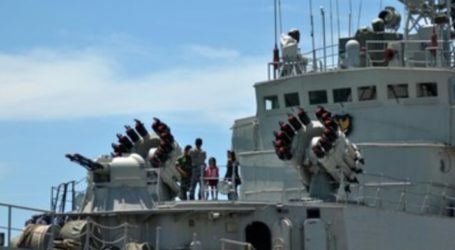 Indonesian Coast Guard, Navy Hold Patrols in South China Sea