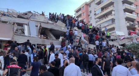 Earthquake Hits Coastal Turkey and Greece, Killing 14 Citizens