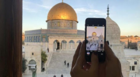 Jerusalem Residents Launch ‘Your’ Photo Campaign at Al-Aqsa Mosque