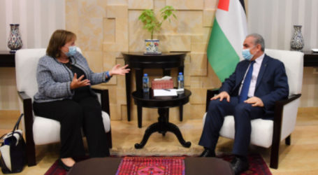Palestinian PM Discusses Political Developments with EU Peace Envoy