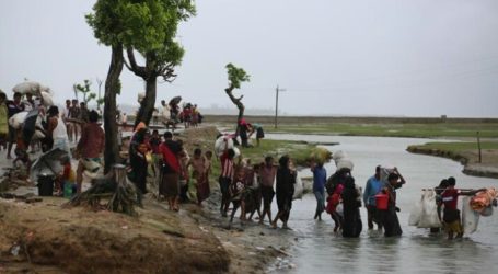 Bangladesh Relocates Rohingya Refugees to Remote Island