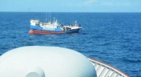 Indonesian Navy Captures A Taiwanese Boat in the North Natuna Sea