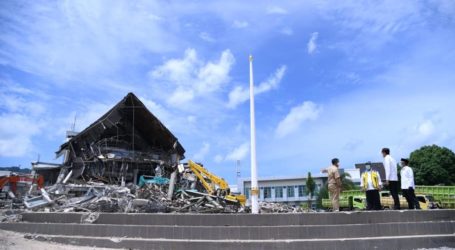 Jokowi Promises IDR 50 Million for Severely Damaged Houses of Eartquake