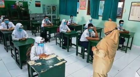 Indonesia to Reopen Schools Starting in July 2021