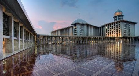 Istiqlal Mosque In Indonesia