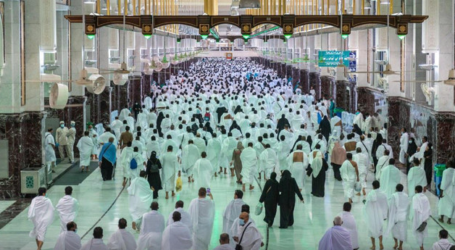 Indonesia Departs 1023 Umrah Pilgrims to Saudi Arabia