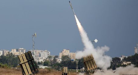 Palestinian Resistance in Gaza Fires Many Rockets towards Sea