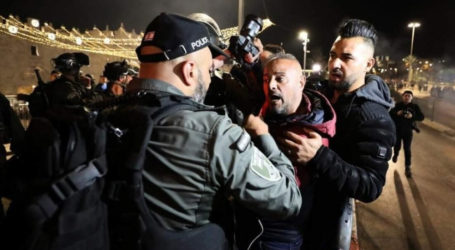 Backed by Israeli Police, Settlers Terrorize Families in Jerusalem’s Sheikh Jarrah