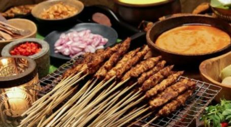 Indonesian Culinary Specialties Needs Halal Certification